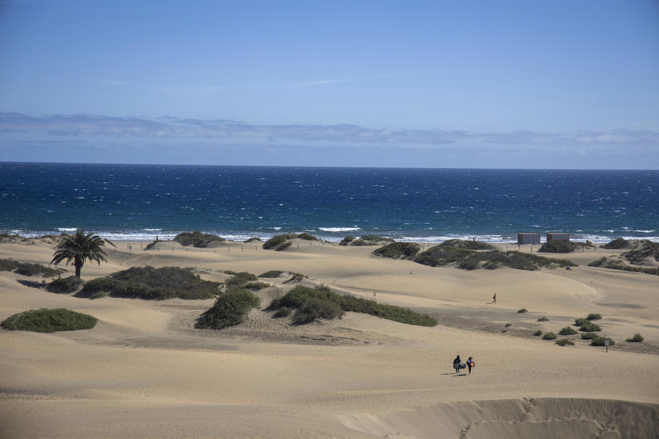 Die Wanderdünen von Maspalomas sind nicht nur bei Naturliebhabern ein beliebtes Ziel. (Bild: Emmanuele Contini/NurPhoto via Getty Images)