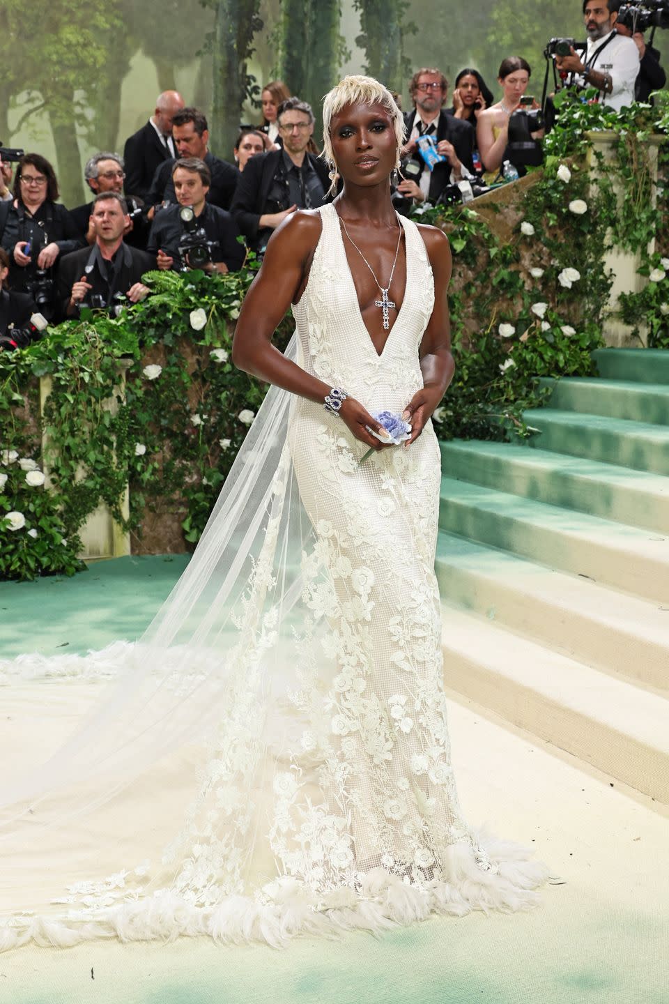new york, new york may 06 jodie turner smith attends the 2024 met gala celebrating sleeping beauties reawakening fashion at the metropolitan museum of art on may 06, 2024 in new york city photo by jamie mccarthygetty images