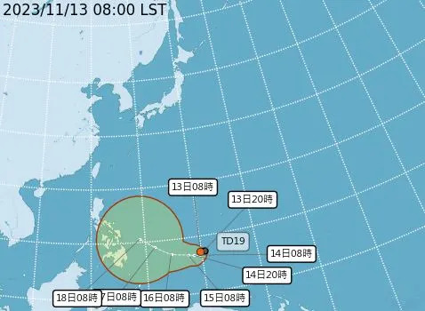 熱帶性低氣壓TD19有機會在今明兩日增強為今年第17號颱風「鯉魚」。（圖／氣象署）