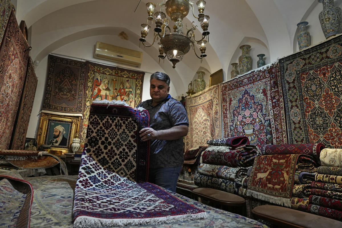 Iranian Carpet Making Tradition in Kashan, Iran