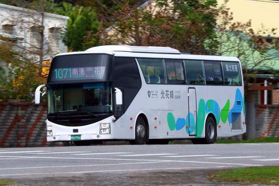 1071路線回遊號班車。   圖：首都及台北客運提供