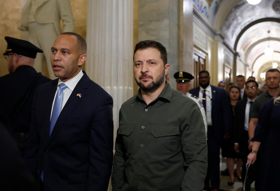 President of Ukraine Volodymyr Zelensky walks with Minority Leader Rep. Hakeem Jeffries (Getty Images)