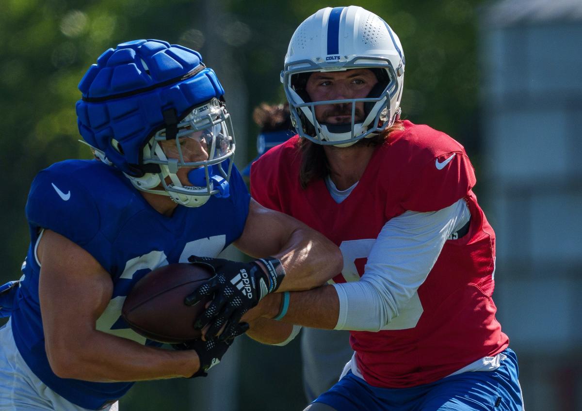 Meet the Colts running backs stepping up with Jonathan Taylor, Zack