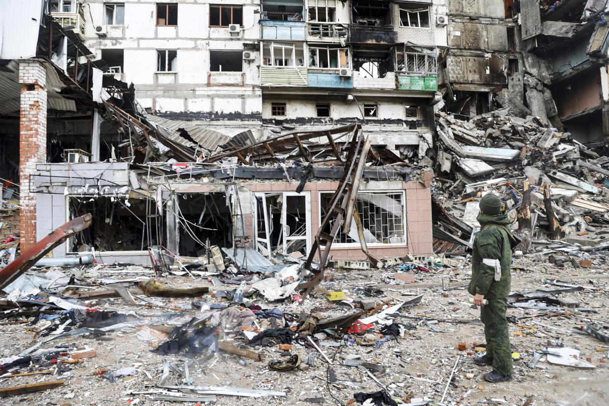 A building damaged during fighting in Mariupol (Alexei Alexandrov / AP)