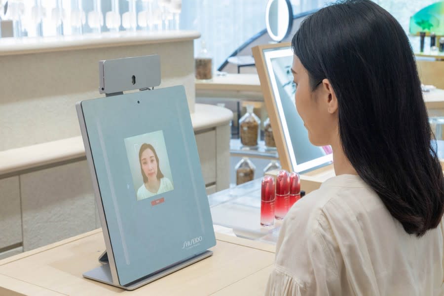 亮點1_銀座．東京尖端科技「鏡面肌膚檢測儀」(1) 圖/資生堂提供
