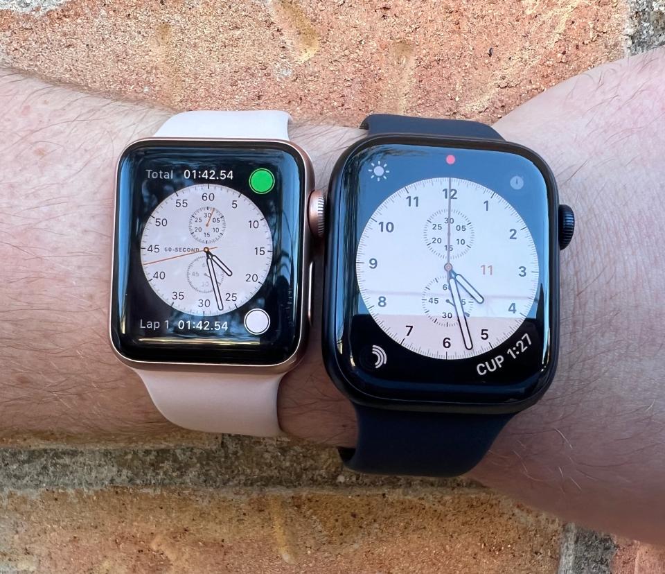 Using the smaller Apple Watch Series 3 is a completely different experience than the larger Series 7. The bigger screen makes for easier navigating, and offers larger font sizes. (Image: Howley)