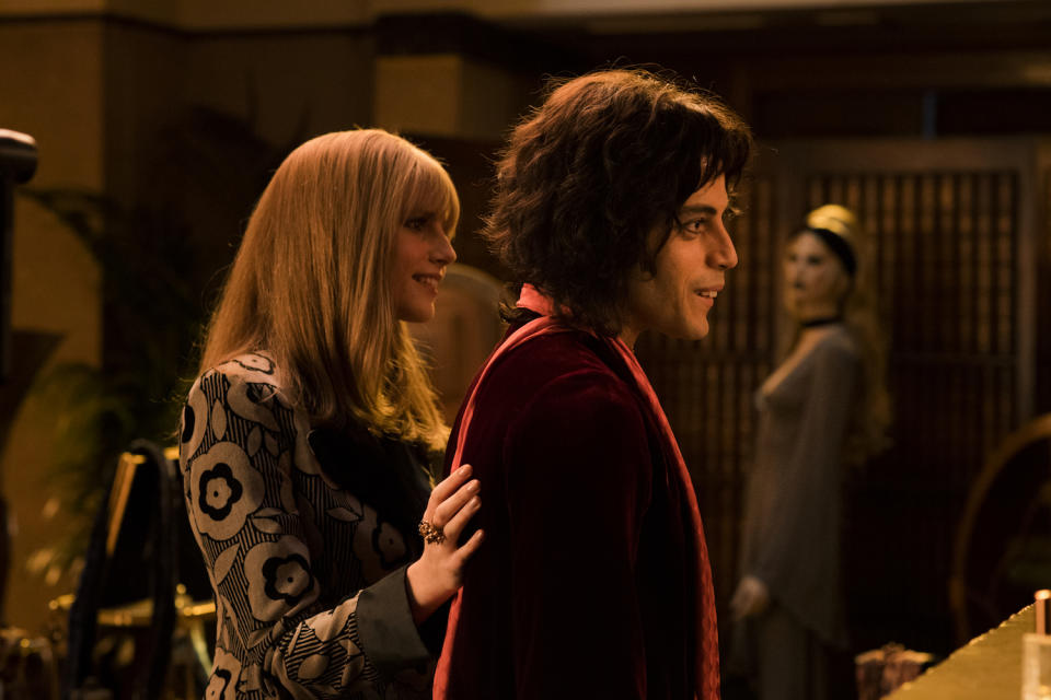 Mary Austin, gespielt von Lucy Boynton, und Rami Malek in der Rolle des Freddie Mercury. (Bild: Twentieth Century Fox)