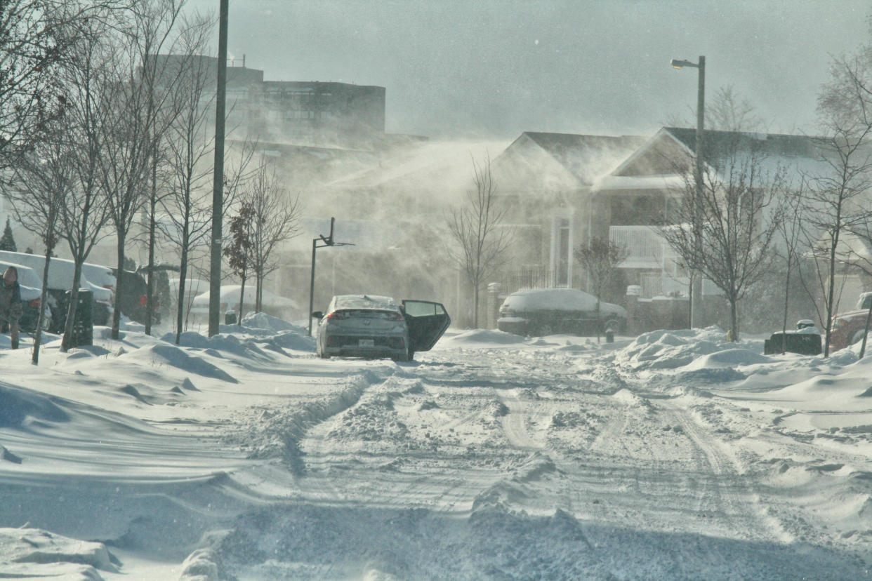 Strong winds caused blowing snow that wreaked havoc across the Greater Toronto Area on January 27, 2019. (Photo by Creative Touch Imaging Ltd./NurPhoto)