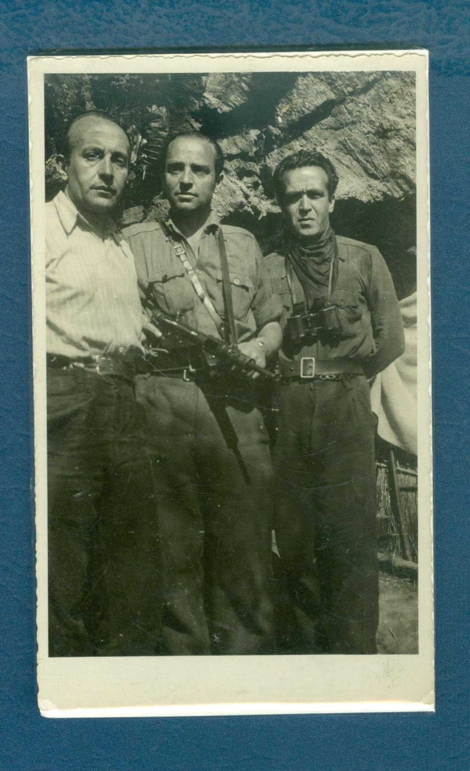 Comandante Enrico (Hermann Wygoda, center) with two members of his command staff in a photo taken in Italy during the war.
