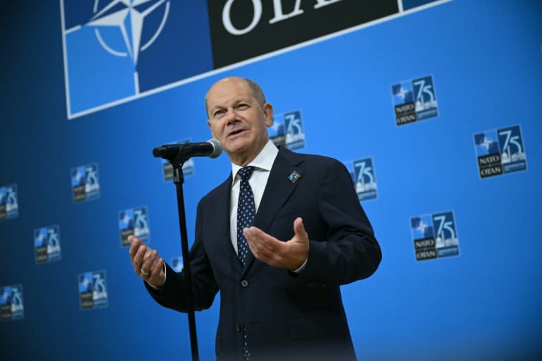 Bundeskanzler Olaf Scholz (SPD) hat die Vereinbarung mit den USA zur Stationierung von Marschflugkörpern in Deutschland gegen Kritik verteidigt. (Drew ANGERER)