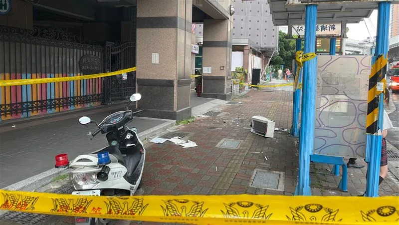 &#x00653f;&#x005927;&#x005973;&#x005b78;&#x00751f;&#x007b49;&#x00516c;&#x008eca;&#x006642;&#x00906d;&#x009ad8;&#x008655;&#x00589c;&#x00843d;&#x007684;&#x0051b7;&#x006c23;&#x007838;&#x006b7b;&#x003002;&#x00ff08;&#x005716;&#x00ff0f;&#x008a18;&#x008005;&#x00838a;&#x006dc7;&#x00921e;&#x00651d;&#x005f71;&#x00ff09;