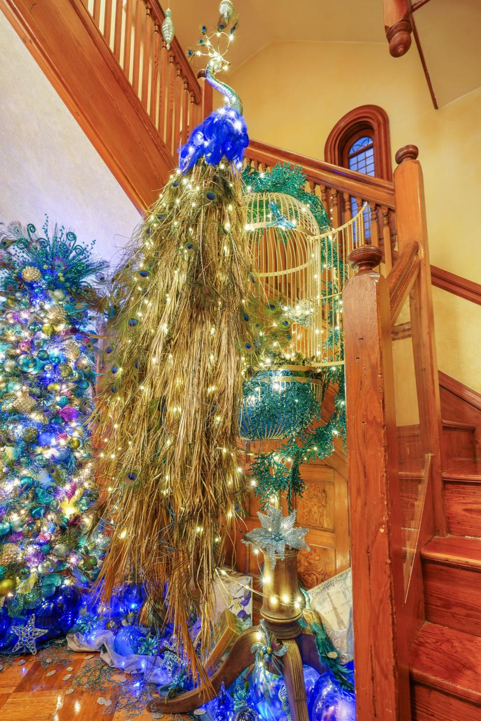 The peacock display pays tribute to the fact that John B. Stetson was reportedly a fan of peacocks and had several around the estate.