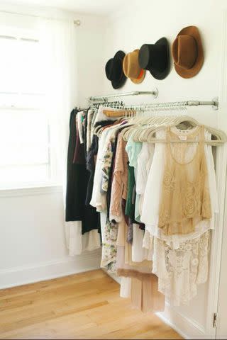 <p><a href="https://www.lizmarieblog.com/2014/10/walk-in-closet-makeover/" data-component="link" data-source="inlineLink" data-type="externalLink" data-ordinal="1">Liz Marie Blog</a></p>