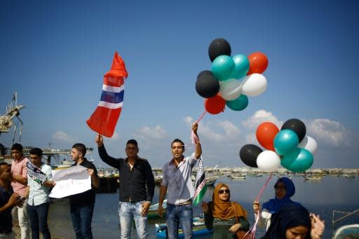 Israel intercepts boat seeking to break Gaza blockade