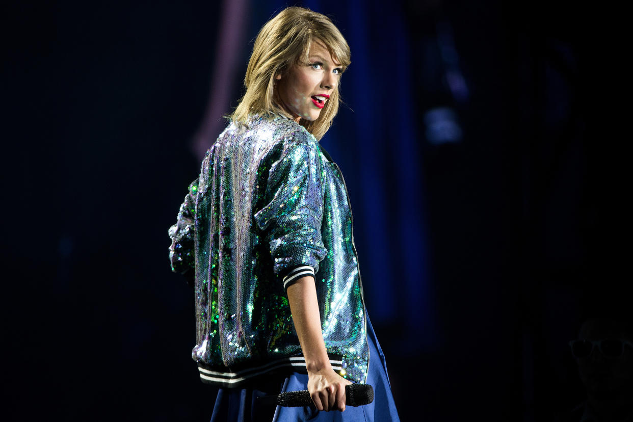 Taylor Swift se presenta en el Nationals Park durante su gira mundial del álbum 1989, en Washington, el 13 de julio de 2015. (Doug Mills/The New York Times)