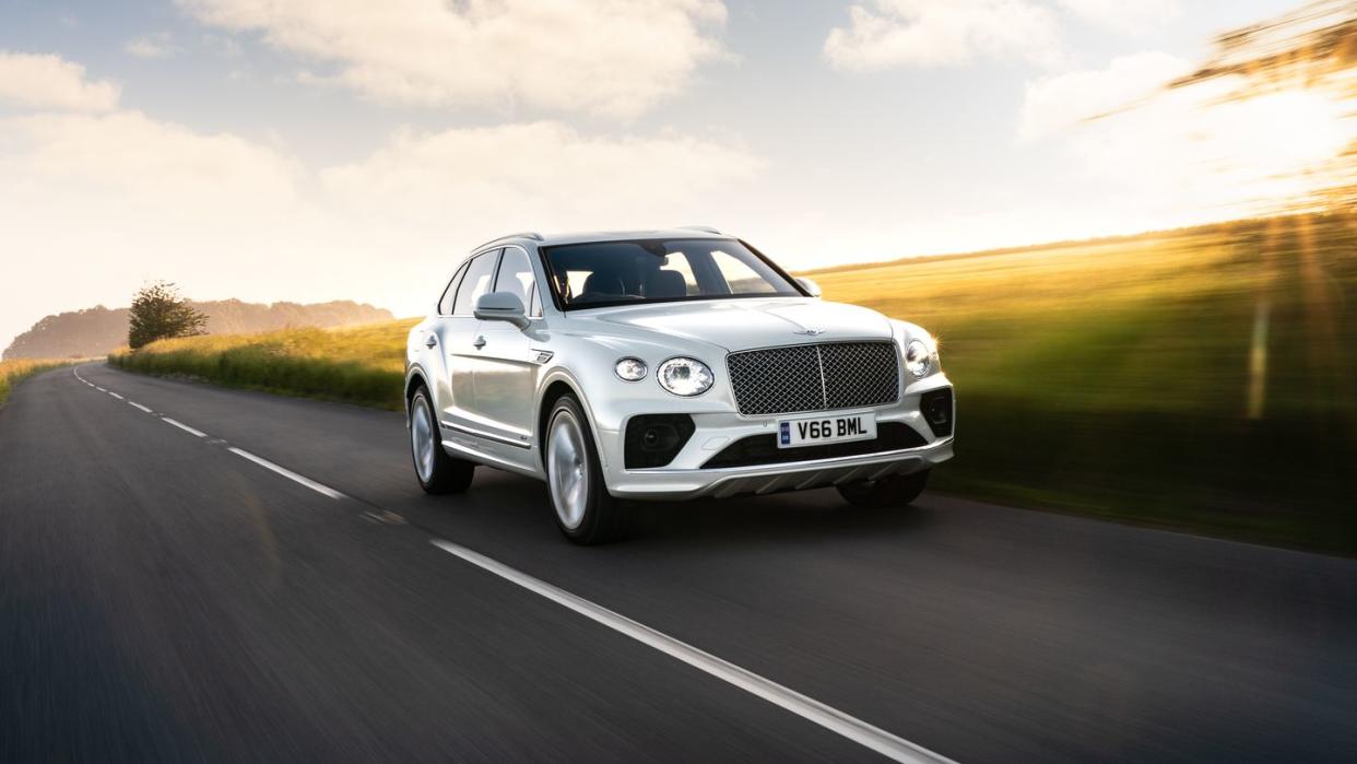 2024 bentley bentayga hybrid