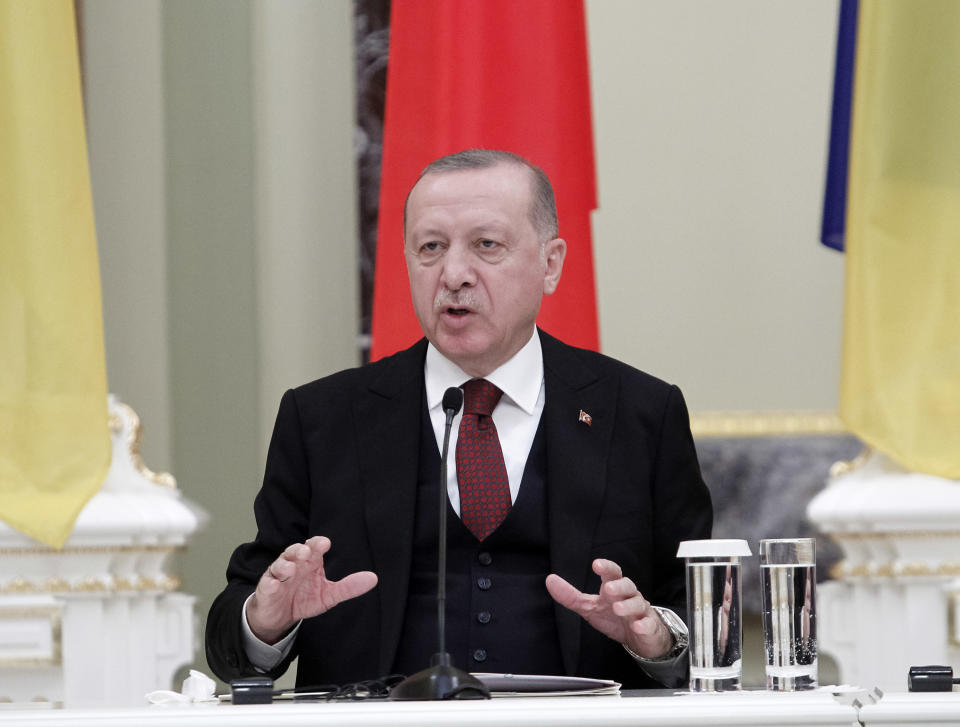  Turkish President Recep Tayyip Erdogan attends a joint press conference with the Ukrainian President Volodymyr Zelensky after their meeting in Kiev. Turkish President Recep Tayyip Erdogan visits Ukraine for a meeting with Ukrainian President Volodymyr Zelenskiy and participation in the Ukrainian-Turkish Business Forum. (Photo by Pavlo Gonchar / SOPA Images/Sipa USA) 