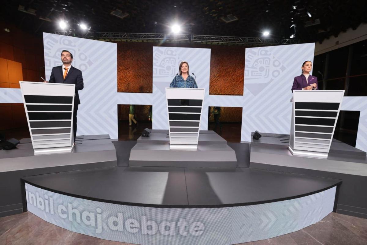 Los memes del Tercer Debate Presidencial entre Claudia Sheinbaum