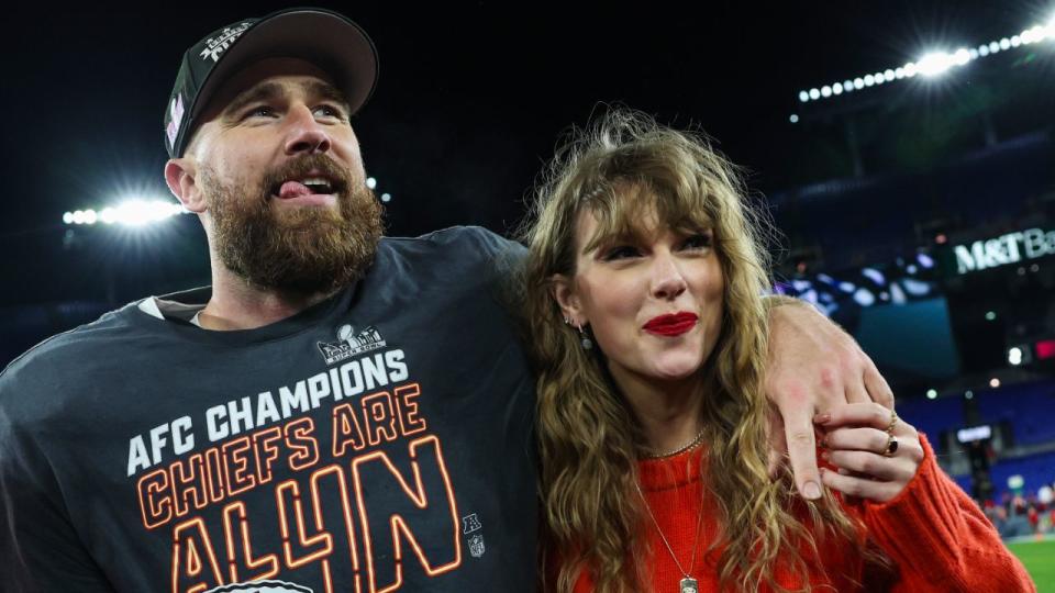 Travis Kelce and Taylor Swift. Photo by Patrick Smith/Getty Images.