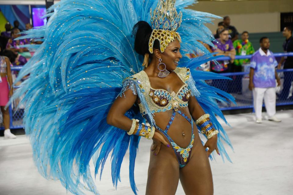 Most outrageous looks from Carnival
