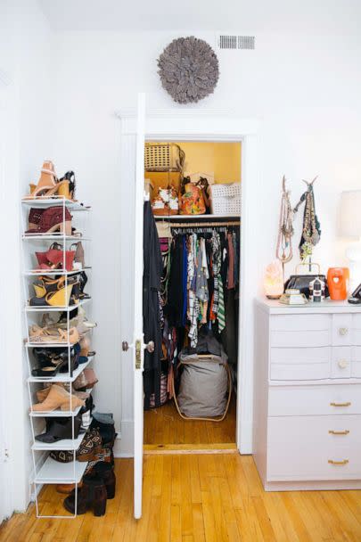 KonMari consultant and home stylist Kristyn Ivey breaks down how to give your quarantine closet a makeover. (Martine Severin)