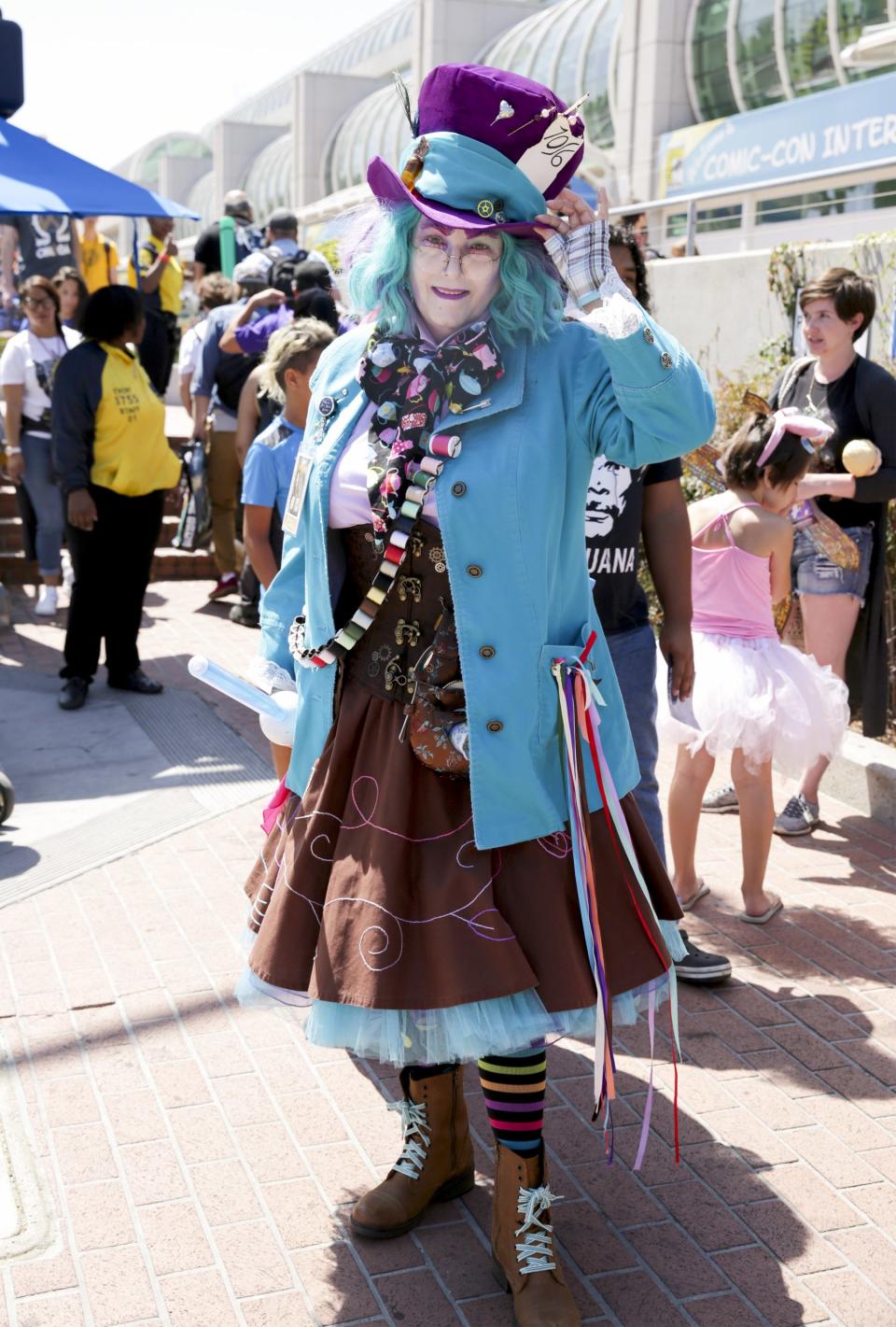 Mad Hatter from Alice in Wonderland cosplayer