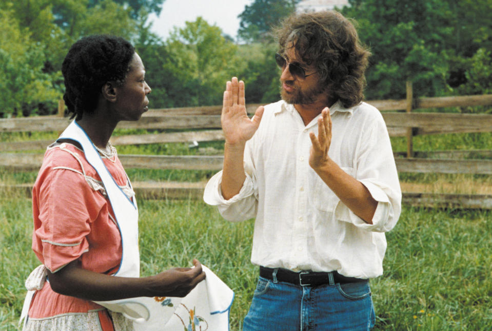 Whoopi Goldberg y Steven Spielberg en el rodaje de 'El color púrpura'. (Foto: Sunset Boulevard/Corbis via Getty Images)