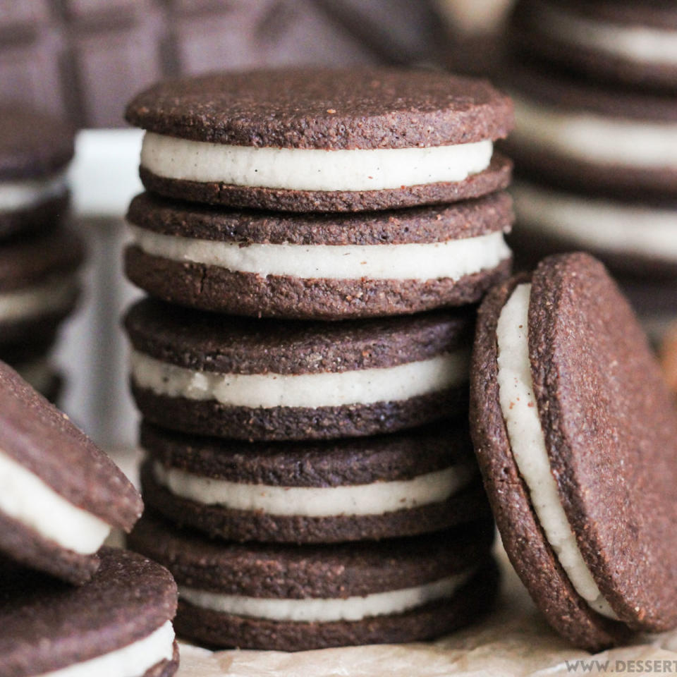 Healthy Homemade Oreos