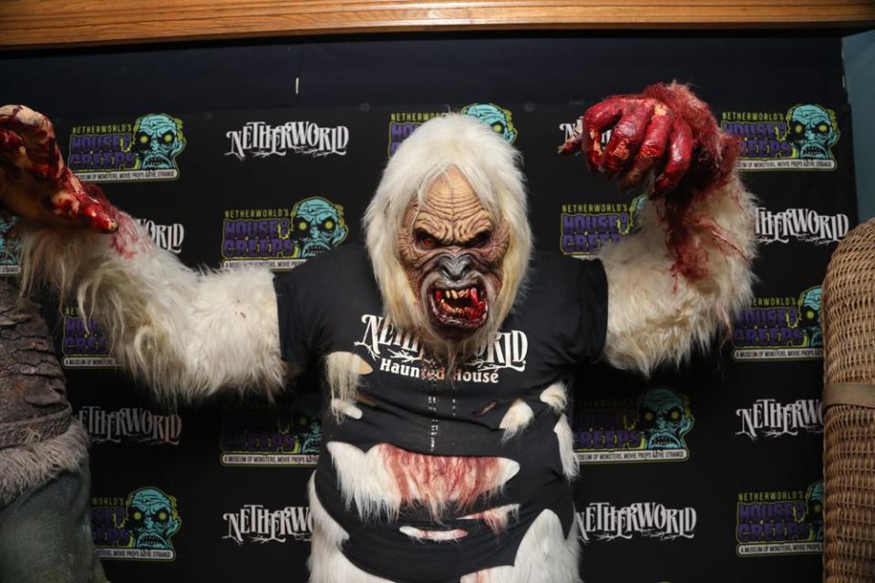 Here are some more photos from Netherworld haunted house.