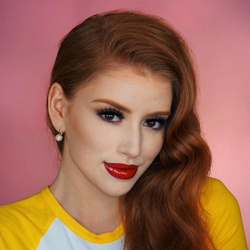 Alina Shayk Cheryl Blossom Makeup