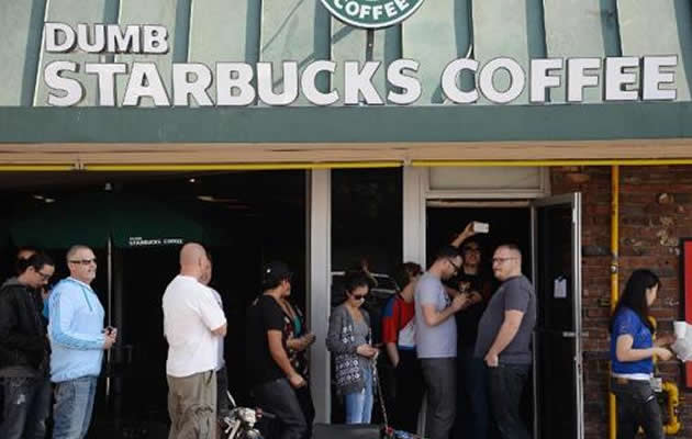 US health officials closed down a spoof Starbucks coffee shop shortly after a TV comic revealed himself as the man behind the stunt, which drew media attention and plenty of customers. (AFP Photo)