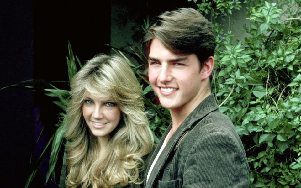 Tom Cruise und Schauspiel-Kollegin Heather Locklear Anfang der 80-er. Nein, sie waren kein Paar, aber sie hatten mal ein Date, wie Locklear vor wenigen Jahren erzählte. Cruises Tanz-Moves hätten sie damals aber so abgeschreckt, dass sie das Weite suchte - zu einem zweiten Rendezvous kam es nicht. (Bild: Ron Galella/Getty Images)