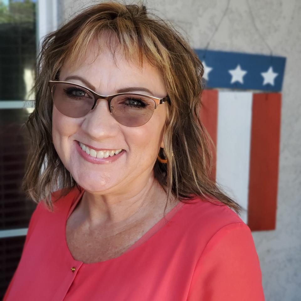 Julia Screechfield is a candidate for Shasta Lake City Council on the Nov. 8, 2022 General Election ballot.