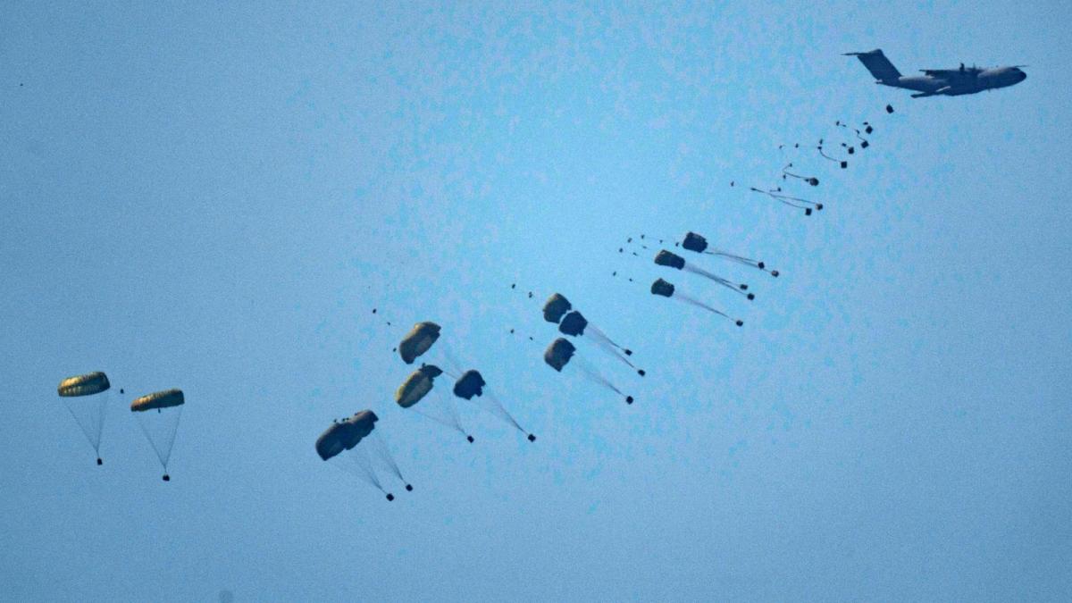 5 children killed in humanitarian aid airdrop, Hamas-run Gaza