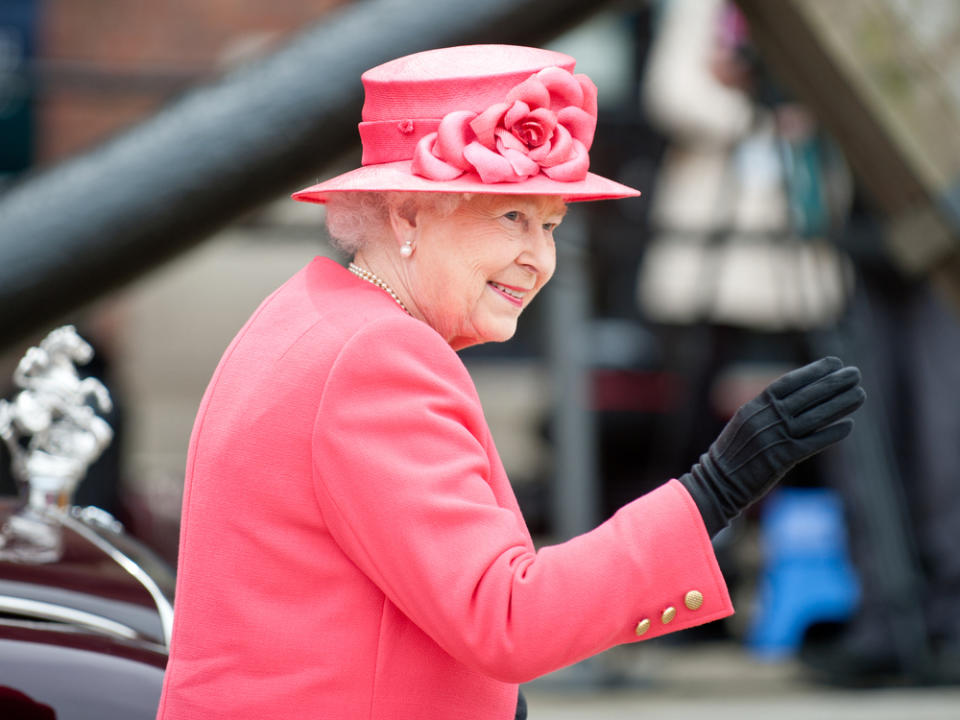 Wird sich Queen Elizabeth II. mit 95 Jahren zurückziehen? (Bild: Shaun Jeffers/Shutterstock.com)