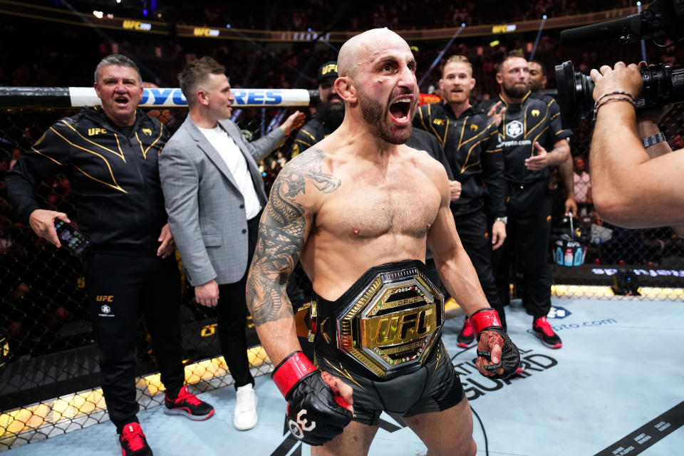 LAS VEGAS, NEVADA - JULY 08: Alexander Volkanovski of Australia reacts to his win over Yair Rodriguez of Mexico in the UFC featherweight championship fight during the UFC 290 event at T-Mobile Arena on July 08, 2023 in Las Vegas, Nevada. (Photo by Jeff Bottari/Zuffa LLC via Getty Images)