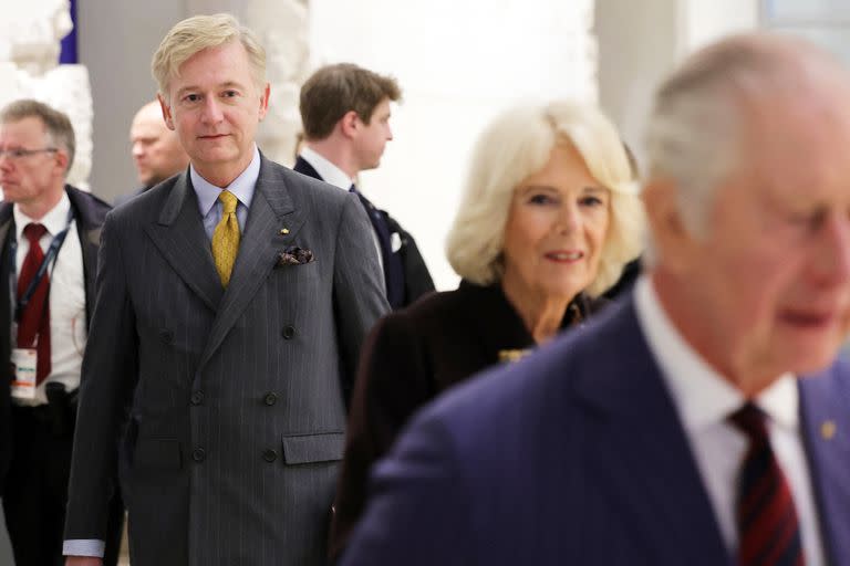 Clive Alderton, secretario privado de los reyes Carlos III y Camilla, durante la reciente visita del monarca a Alemania