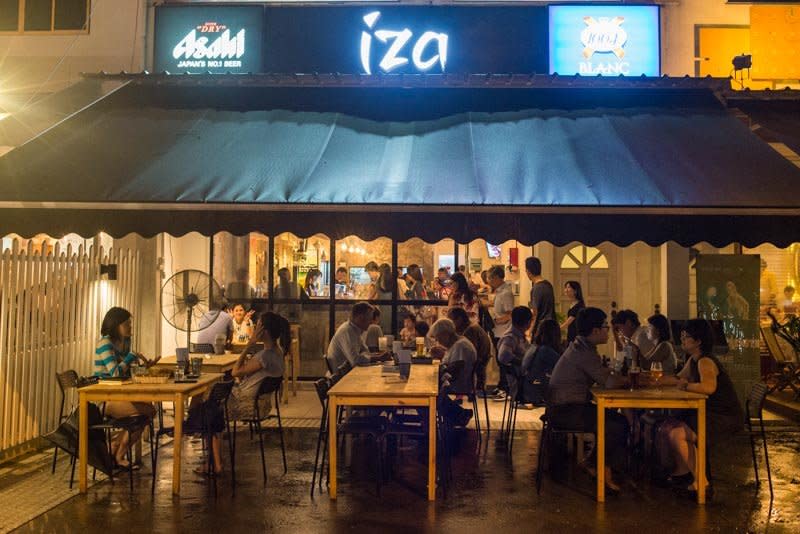 eateries in siglap - IZA shopfront