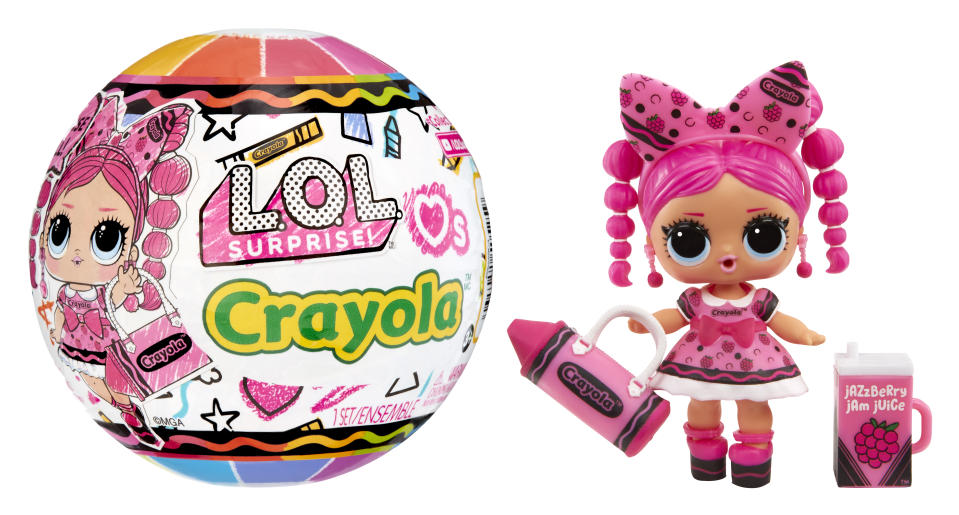 The all-new L.O.L. Surprise! Loves CRAYOLA tots line introduces nine captivating characters, each revealing seven surprises upon unboxing. Each tot’s ball and style match an iconic Crayola color, making every reveal an exciting experience.