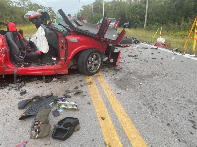 1 dead following two-vehicle crash in Naples