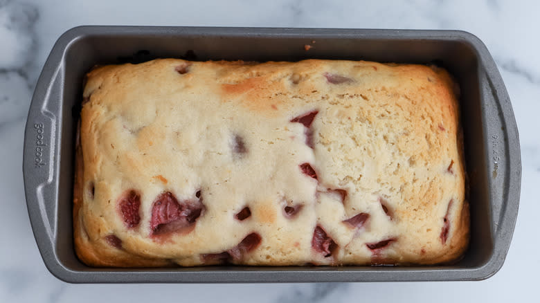 baked strawberry bread in pan