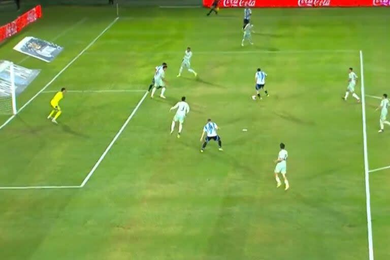 Matías Soulé tomó el centro de zurda, tras dar un salto, y marcó el 2-0 parcial del Sub 23 argentino ante México.