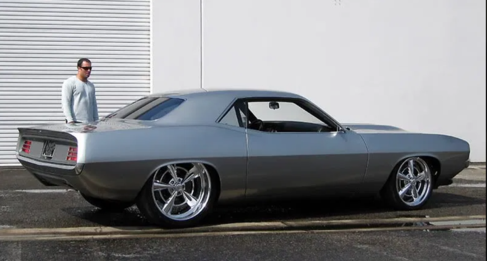 <img src="joe-barracuda.png" alt="Plymouth Barracuda">