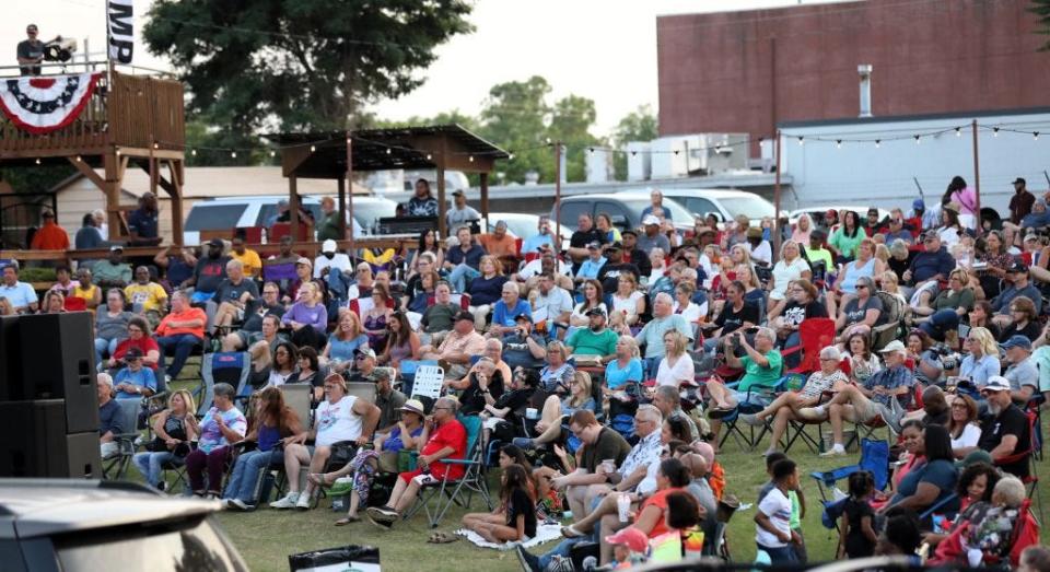 A large crowd turned out for a performance by Grammy Award Nominee, Lauren LOLO Prichard Cobb, during the 2nd night of the 2023 AMP Music Series.