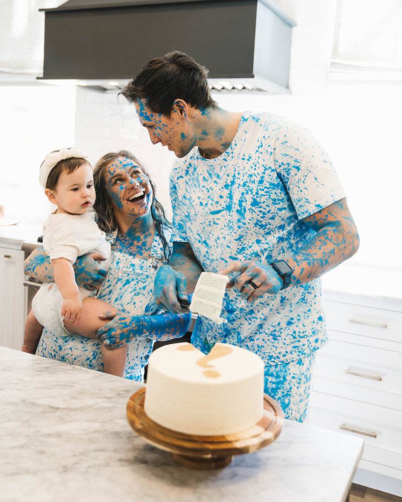 Shawn Johnson, Andrew East, gender reveal