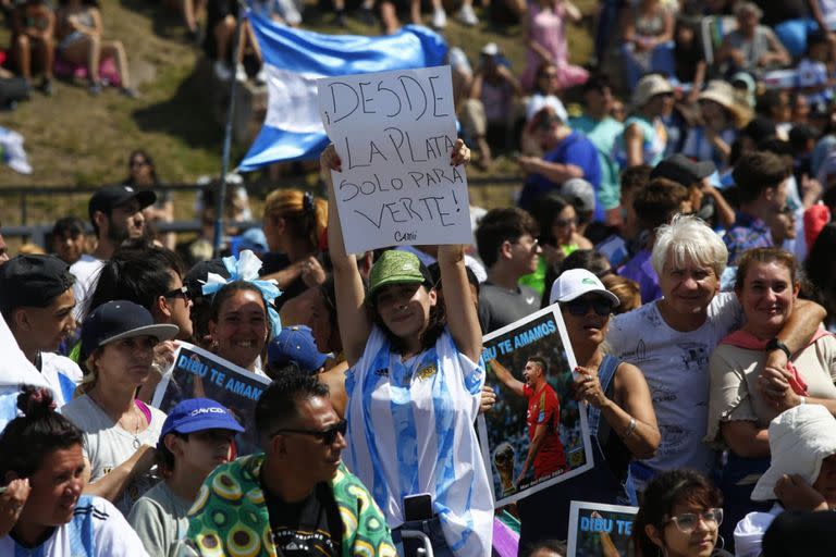  Mar del Plata por el homenaje al Dibu Martínez arquero de la Selección Argentina