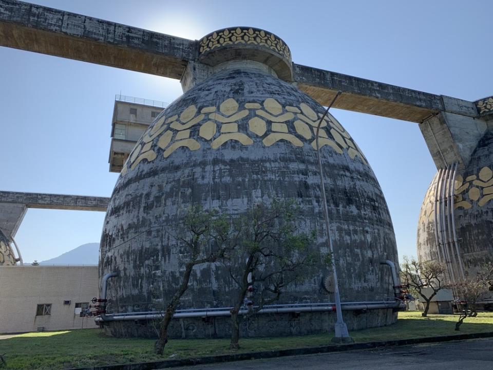 《圖說》八里污水處理廠蛋型消化槽。〈水利局提供〉