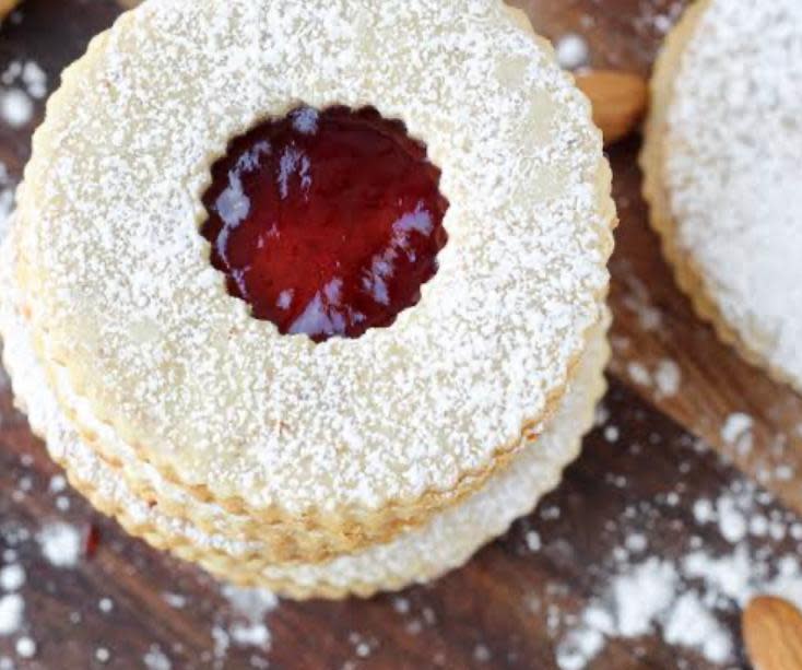 Jam Sable / Sable de Noel: Courtesy Chef Rohit Sangwan, Executive Chef, Taj Lands End, Mumbai