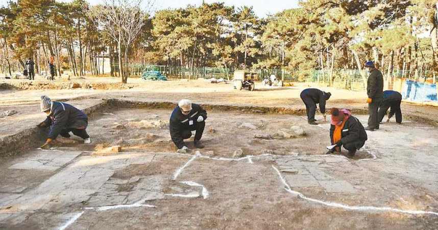 近日，圓明園澹泊寧靜遺址考古工作取得重要成果。 （圖／旺報王海欣攝）