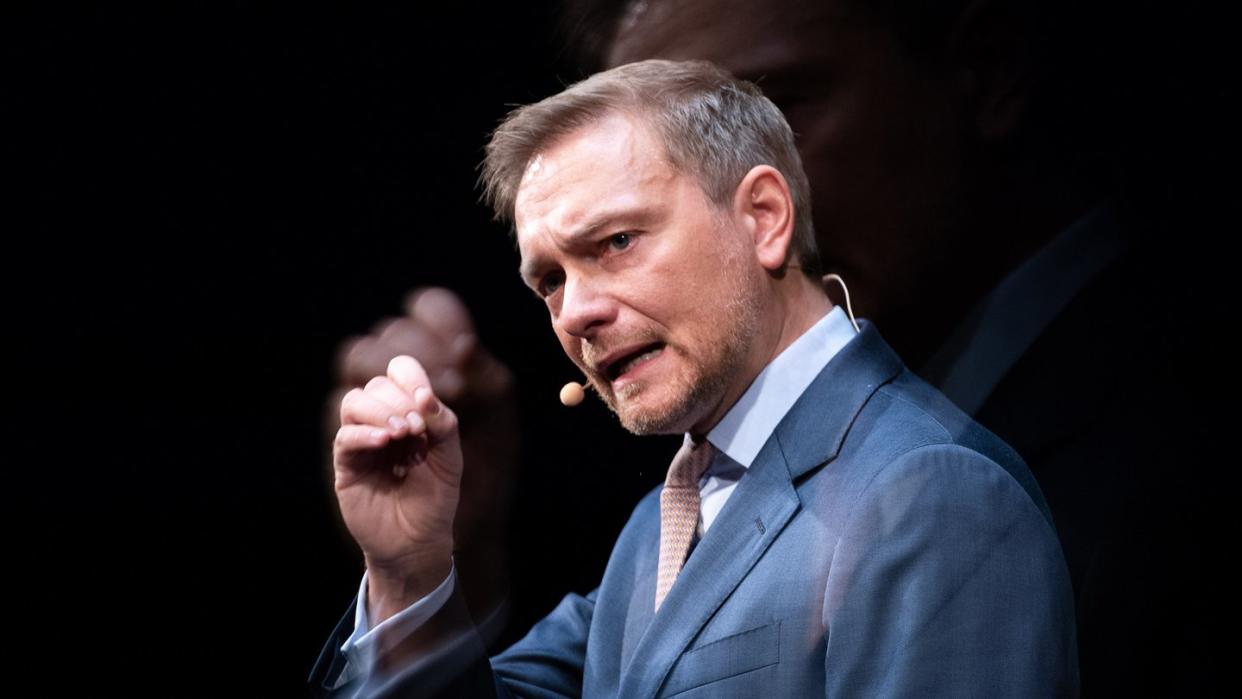 FDP-Chef Christian Lindner: «Die Welt rotiert, aber in Deutschland steht die Politik still.» Foto: Sebastian Gollnow